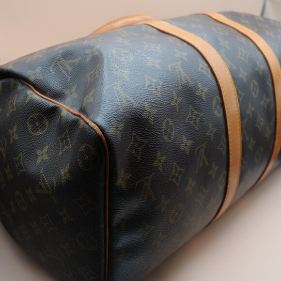 Louis Vuitton Keepall 45 Monogram Canvas Travel Bag - Picture 8 of 15